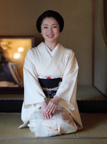 中村七之助さんの奥様の芸妓時代の写真