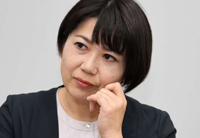 小川晶市長の写真