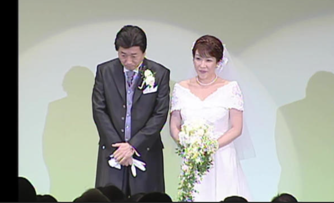 高市早苗さんと山本拓さんの結婚式の写真