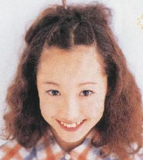 沢尻さんの少女時代の髪型